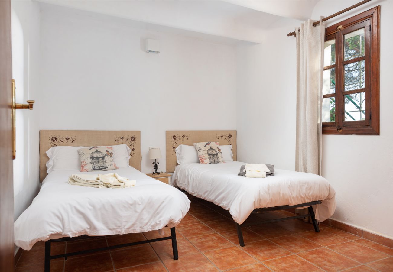 Cottage in Inca - Sunset Ecofinca Can Vey - Country house with private pool