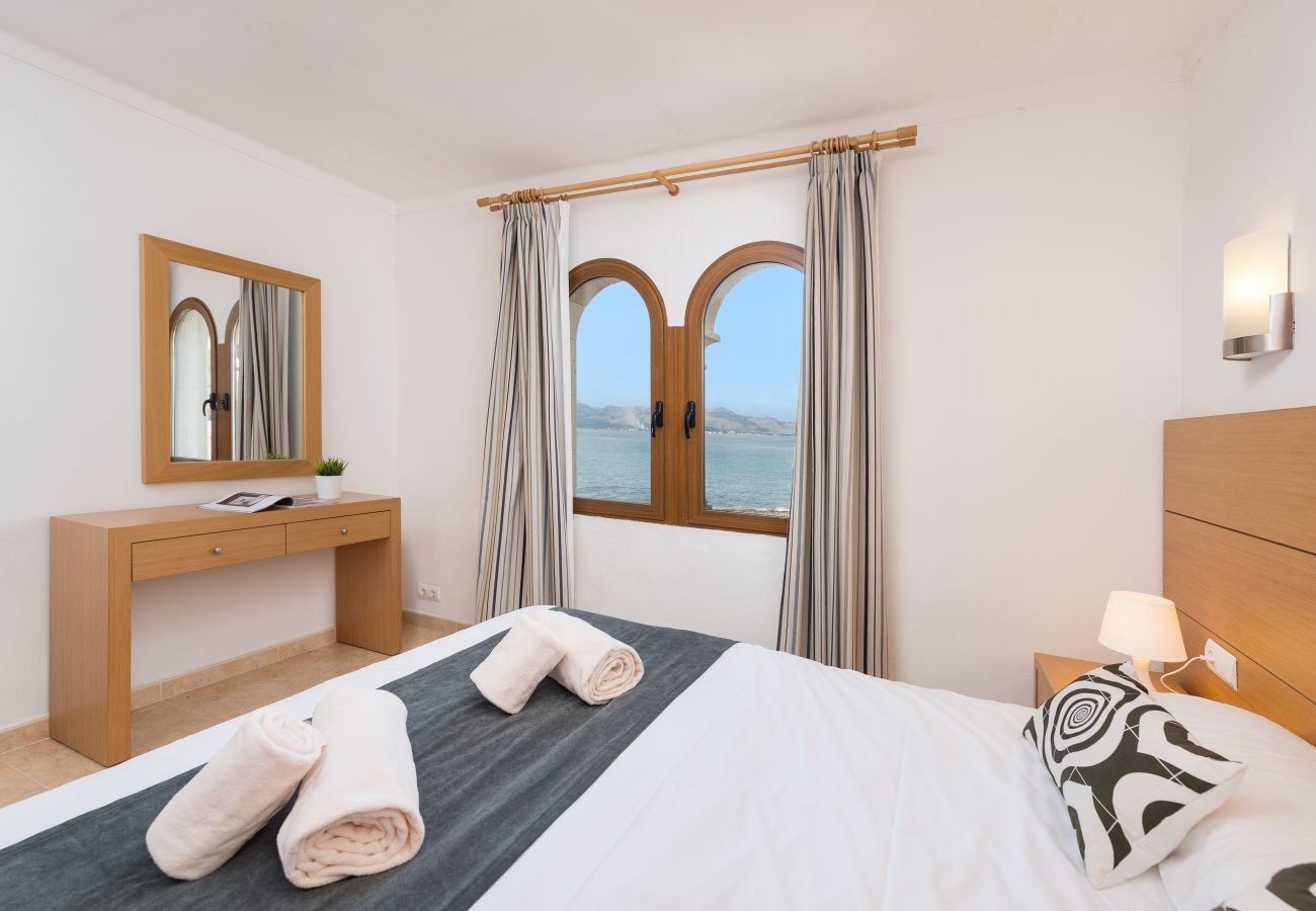 Villa in Alcudia - Sunset Villa Nixe - Terrace with open view to the Bay of Pollença and Cap Formentor