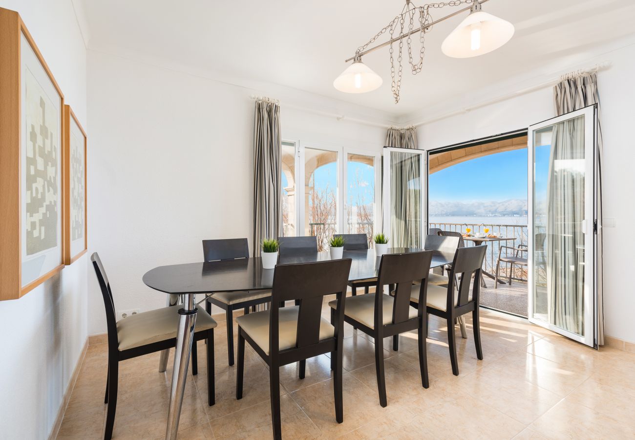 Villa in Alcudia - Sunset Villa Nixe - Terrace with open view to the Bay of Pollença and Cap Formentor