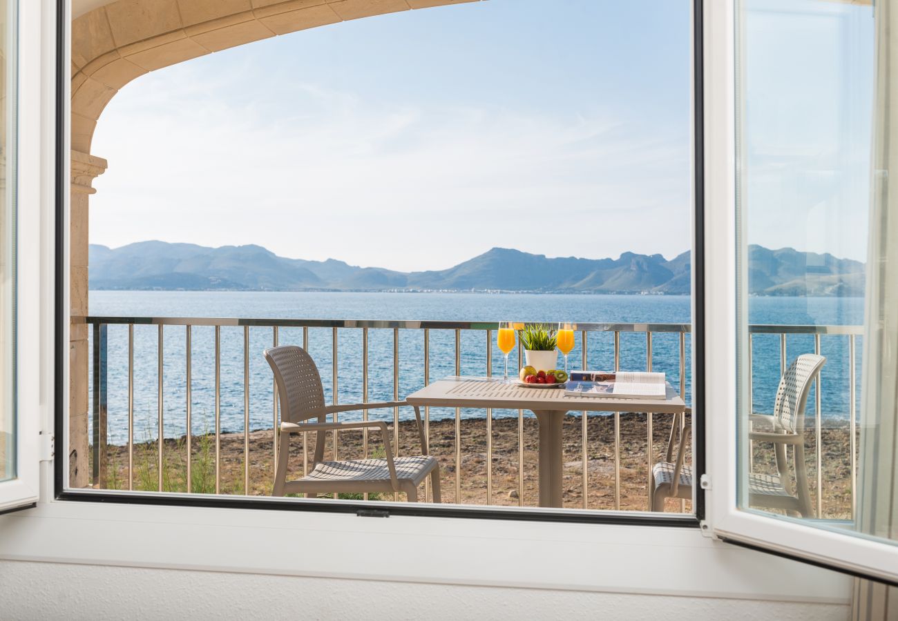 Villa in Alcudia - Sunset Villa Nixe - Terrace with open view to the Bay of Pollença and Cap Formentor