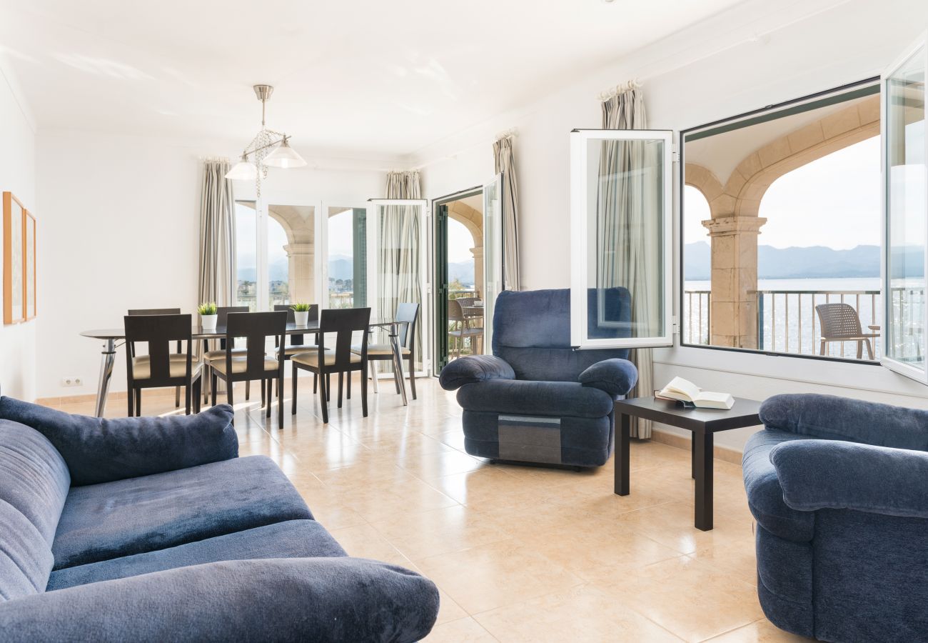 Villa in Alcudia - Sunset Villa Nixe - Terrace with open view to the Bay of Pollença and Cap Formentor