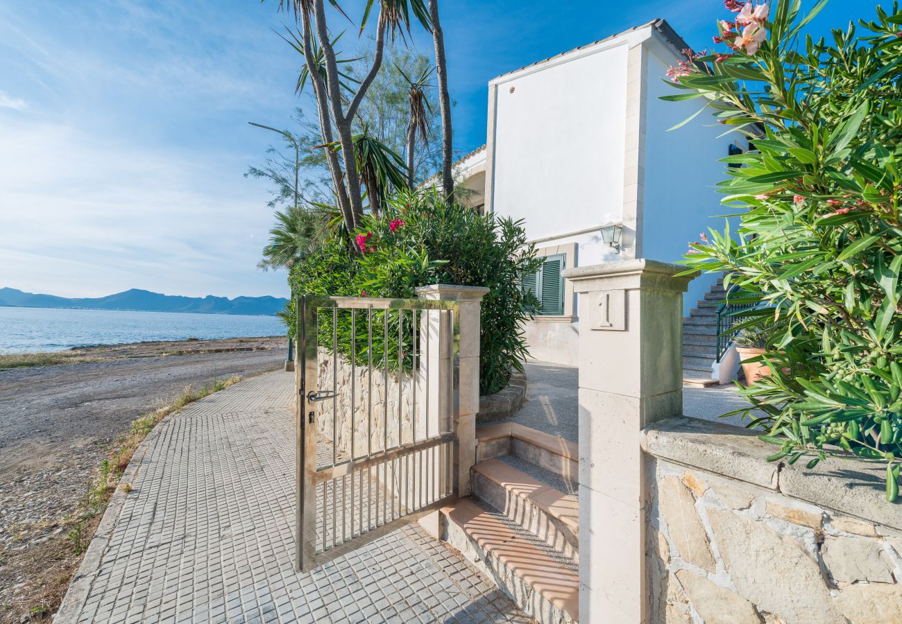 Villa in Alcudia - Sunset Villa Nixe - Terrace with open view to the Bay of Pollença and Cap Formentor