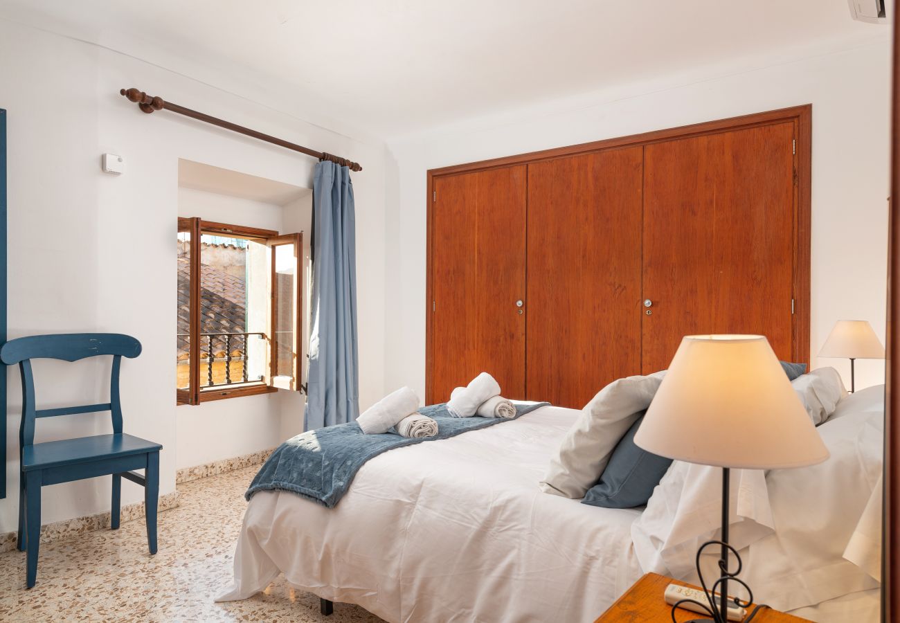 House in Alcudia - Sunset Cas Sastre with private roof terrace and barbecue in the oldtown of Alcudia