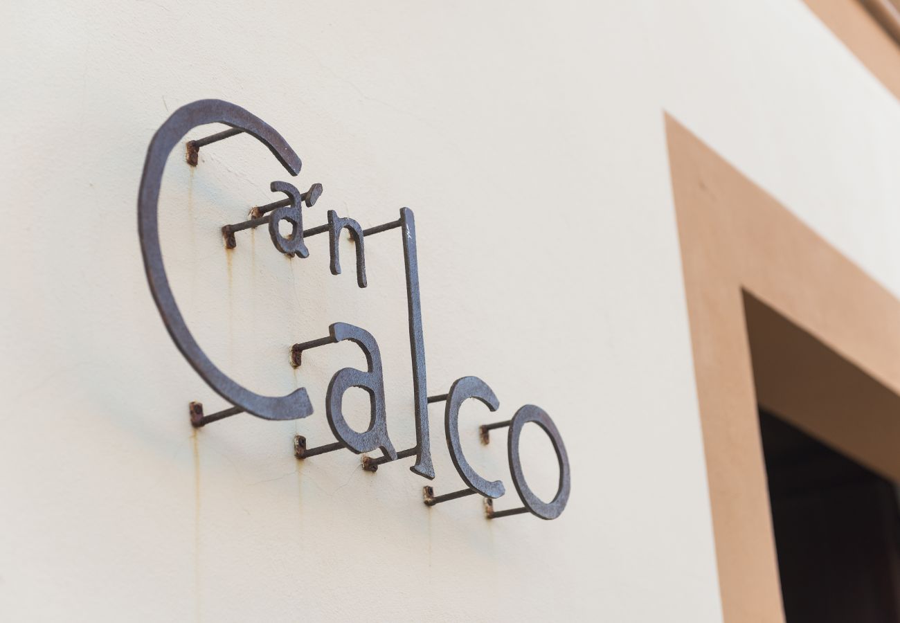 House in Moscari - Sunset Villa Can Calco - villa with pool, 5 bedrooms each with air-conditioning and bathroom en-suite