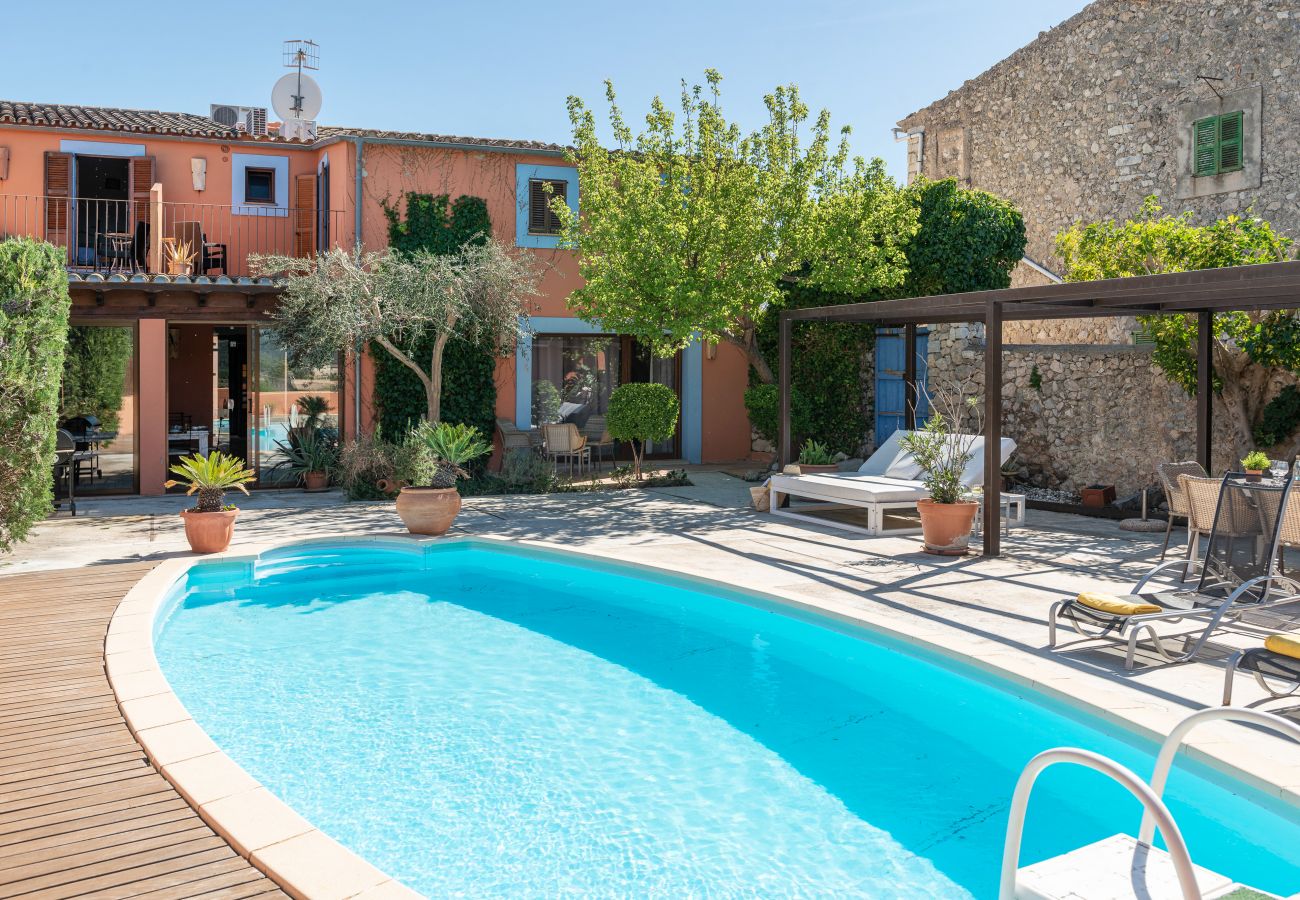House in Moscari - Sunset Villa Can Calco - villa with pool, 5 bedrooms each with air-conditioning and bathroom en-suite