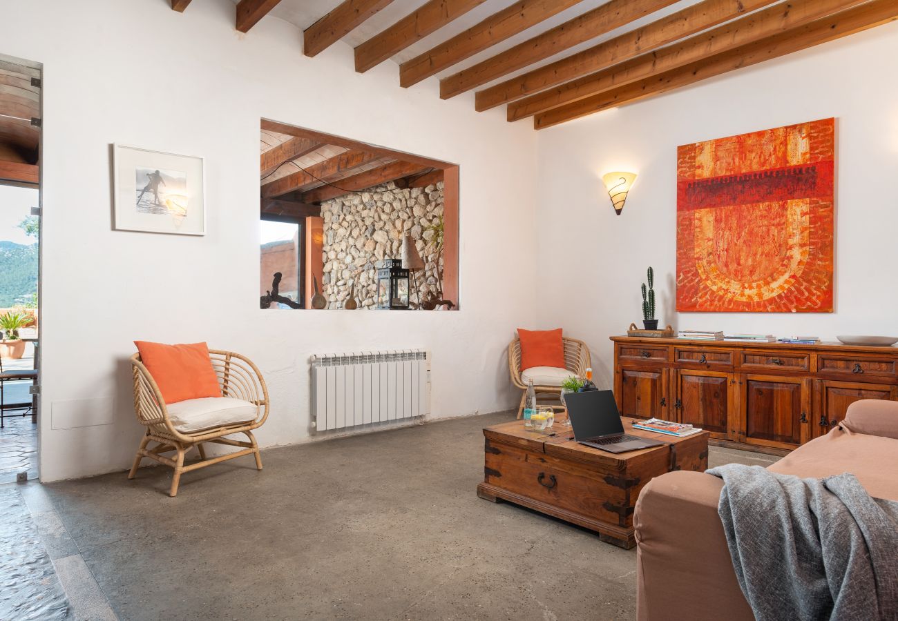 House in Moscari - Sunset Villa Can Calco - villa with pool, 5 bedrooms each with air-conditioning and bathroom en-suite