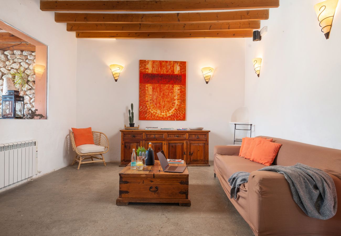 House in Moscari - Sunset Villa Can Calco - villa with pool, 5 bedrooms each with air-conditioning and bathroom en-suite