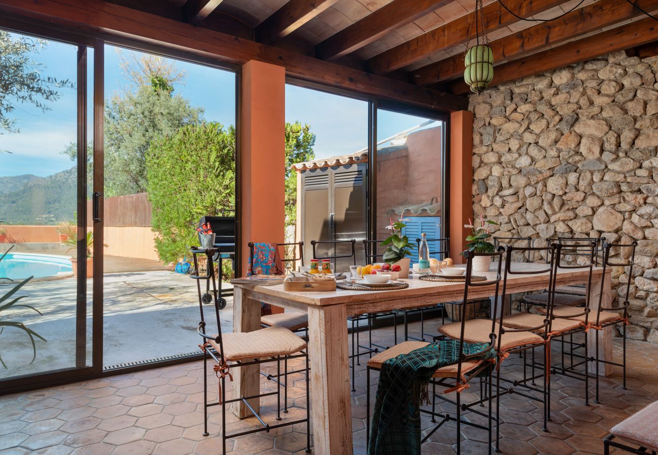 House in Moscari - Sunset Villa Can Calco - villa with pool, 5 bedrooms each with air-conditioning and bathroom en-suite