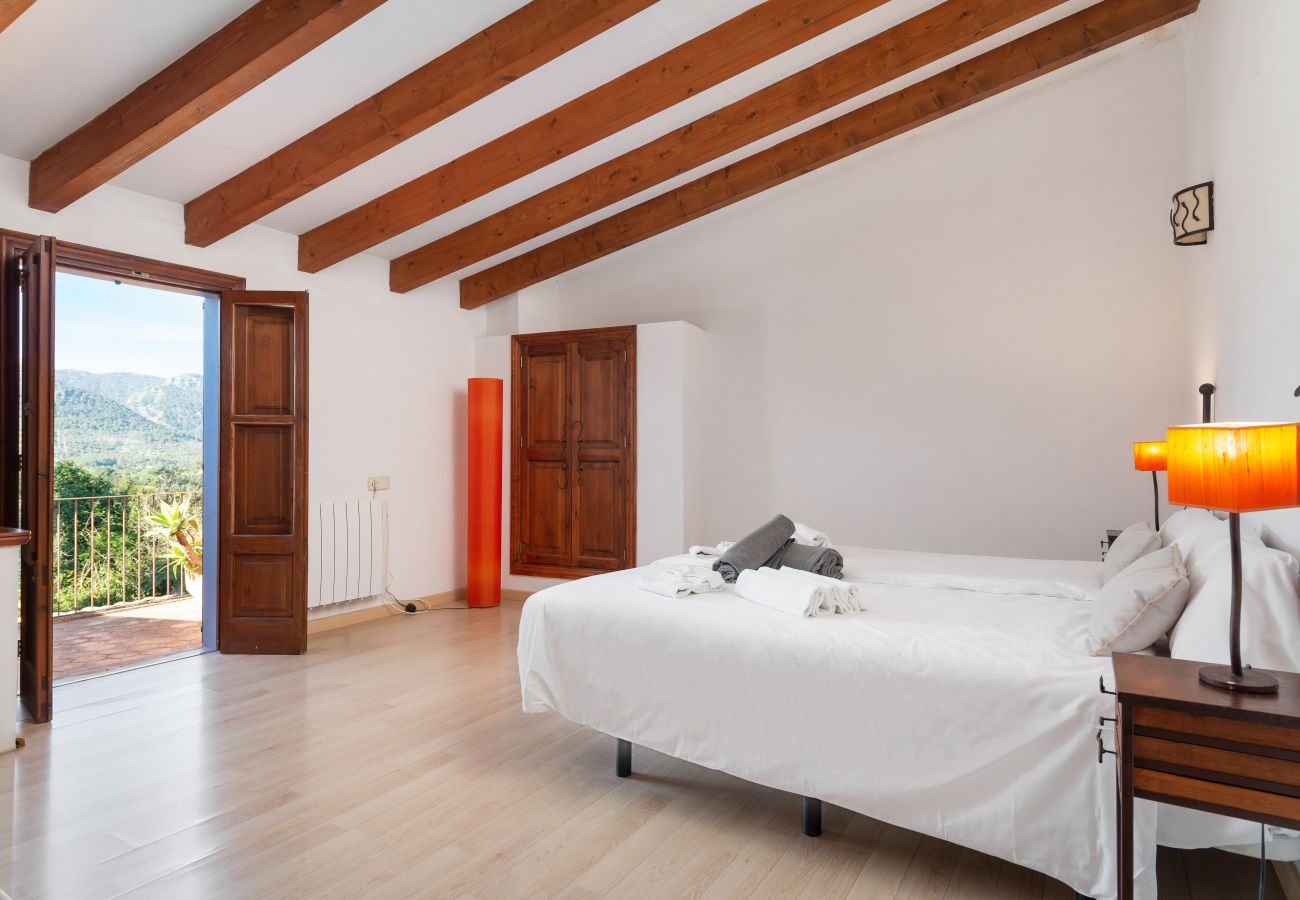 House in Moscari - Sunset Villa Can Calco - villa with pool, 5 bedrooms each with air-conditioning and bathroom en-suite