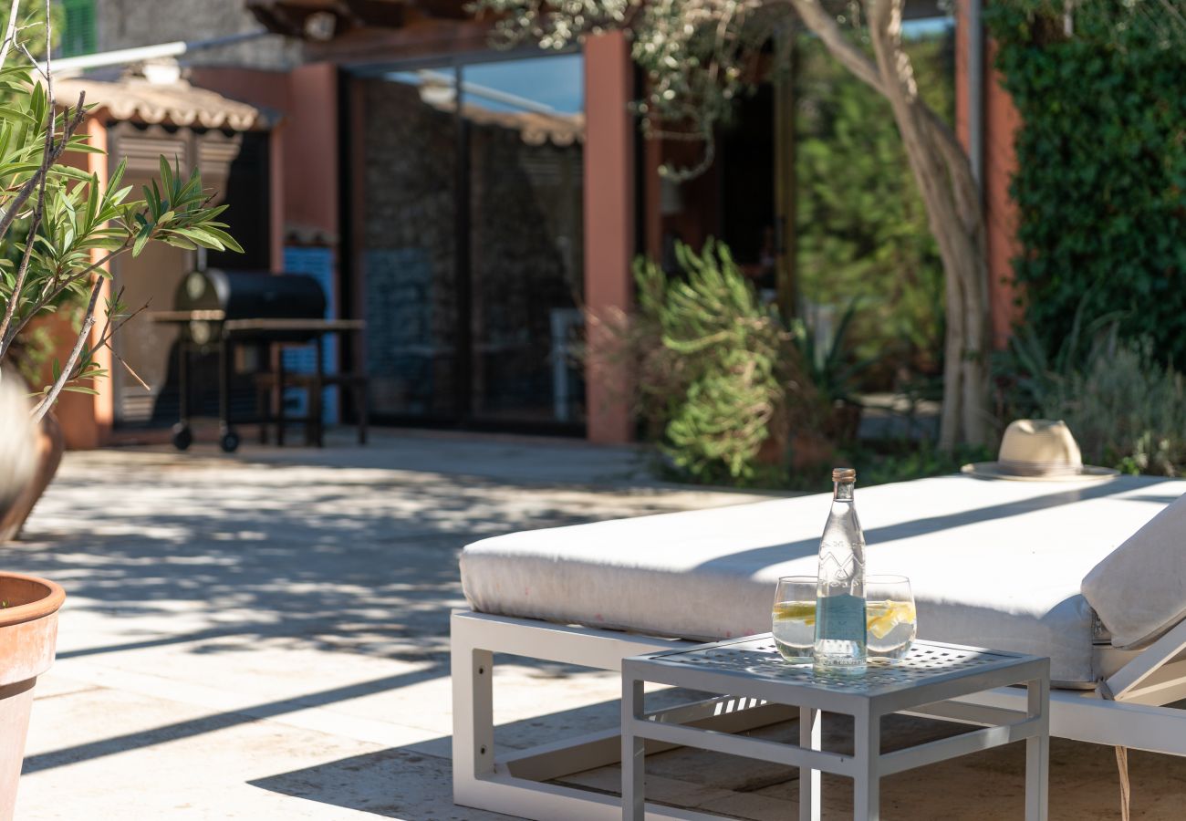 House in Moscari - Sunset Villa Can Calco - villa with pool, 5 bedrooms each with air-conditioning and bathroom en-suite