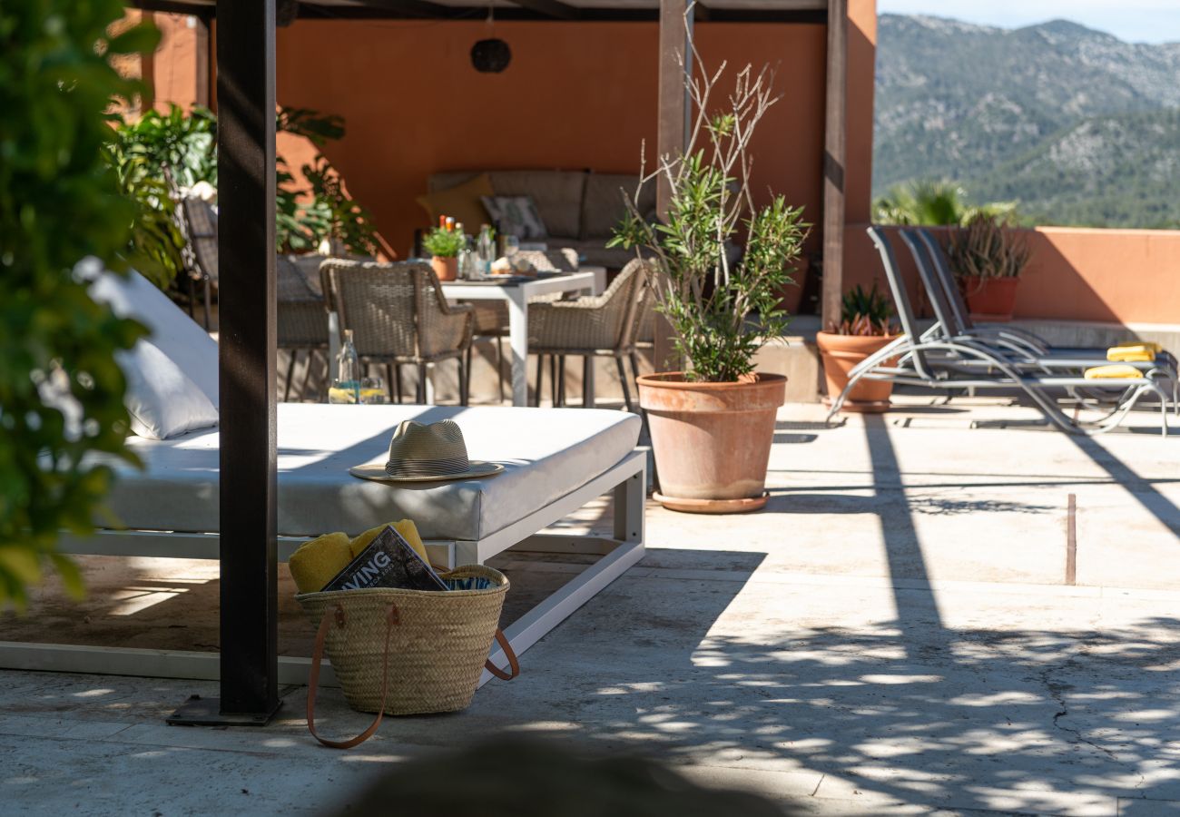 House in Moscari - Sunset Villa Can Calco - villa with pool, 5 bedrooms each with air-conditioning and bathroom en-suite