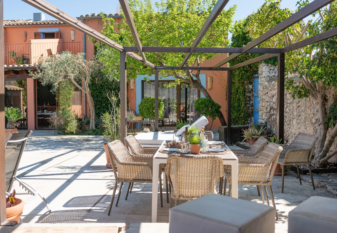 House in Moscari - Sunset Villa Can Calco - villa with pool, 5 bedrooms each with air-conditioning and bathroom en-suite