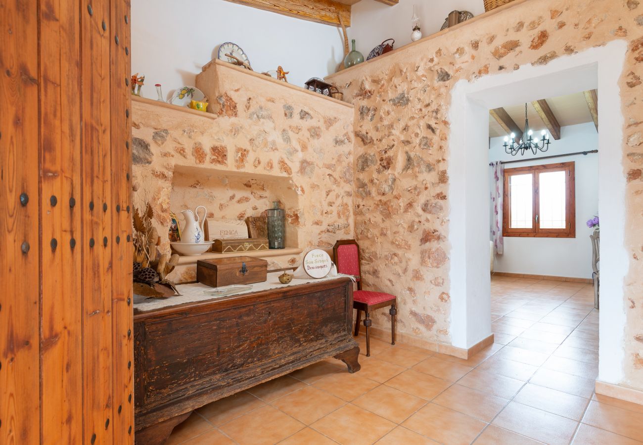 Country house in Llubi - Sunset Finca Son Sitges - Finca with fenced swimming pool, children's playground and barbecue area