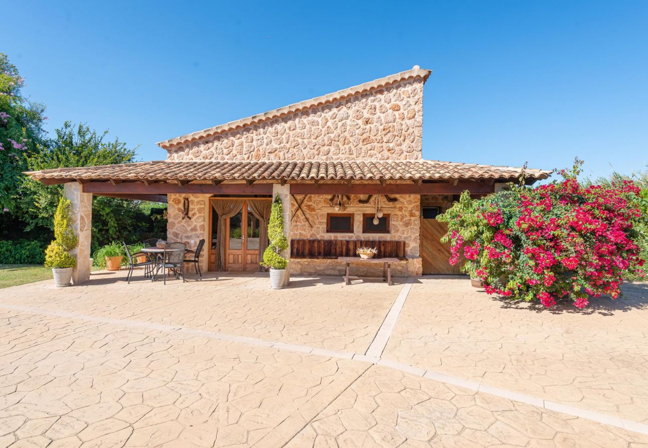 Country house in Alcudia - Sunset Finca Ses Contesas for 6 people