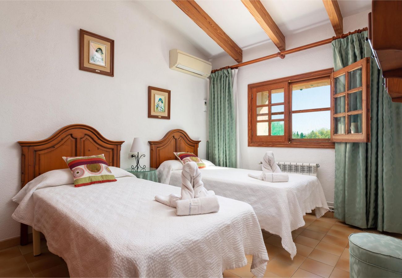 Country house in Alcudia - Sunset Finca Ses Contesas for 6 people