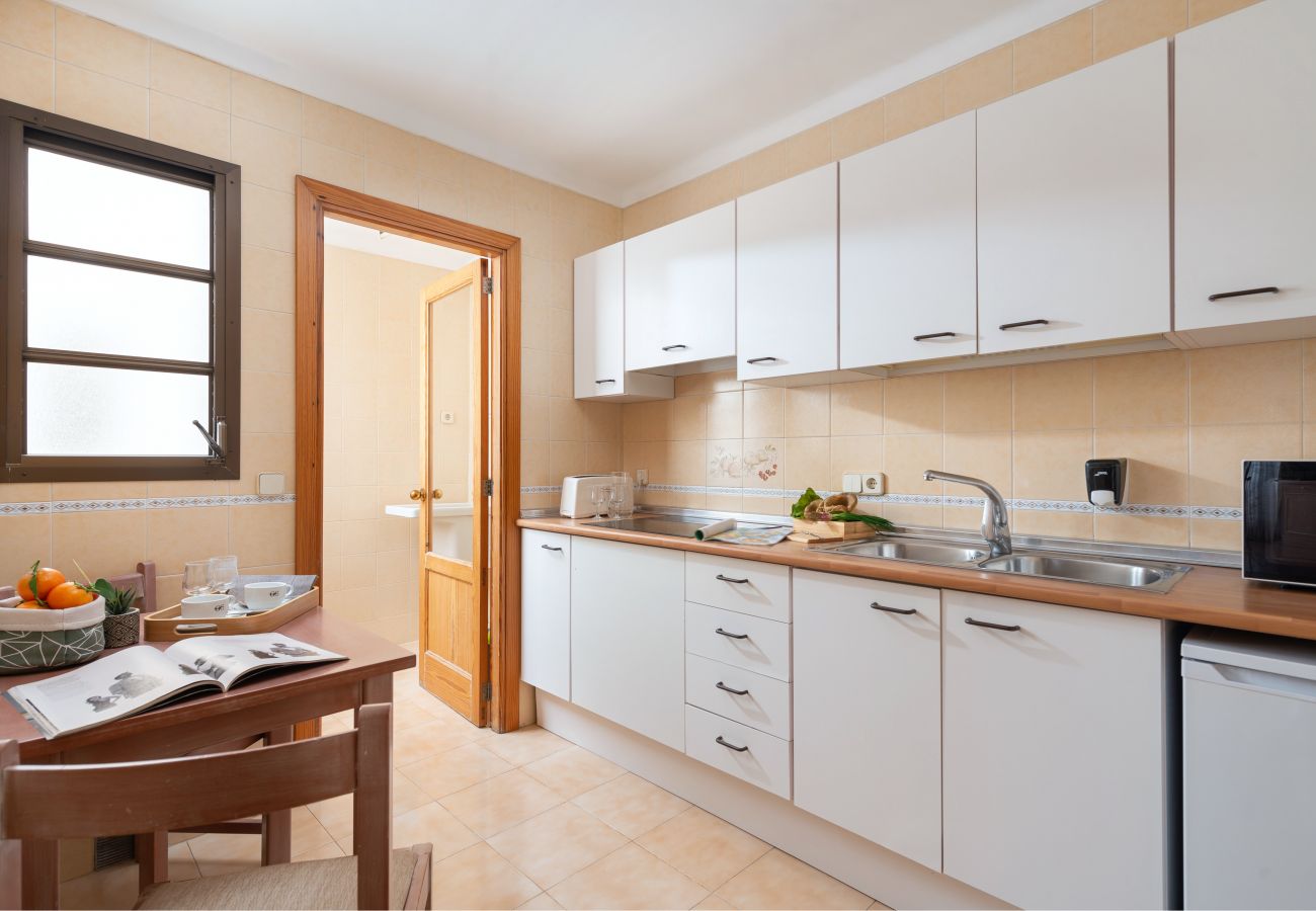 Apartment in Alcudia - Sunset 1 Room Apartment Carlos V in the centre of Alcúdia