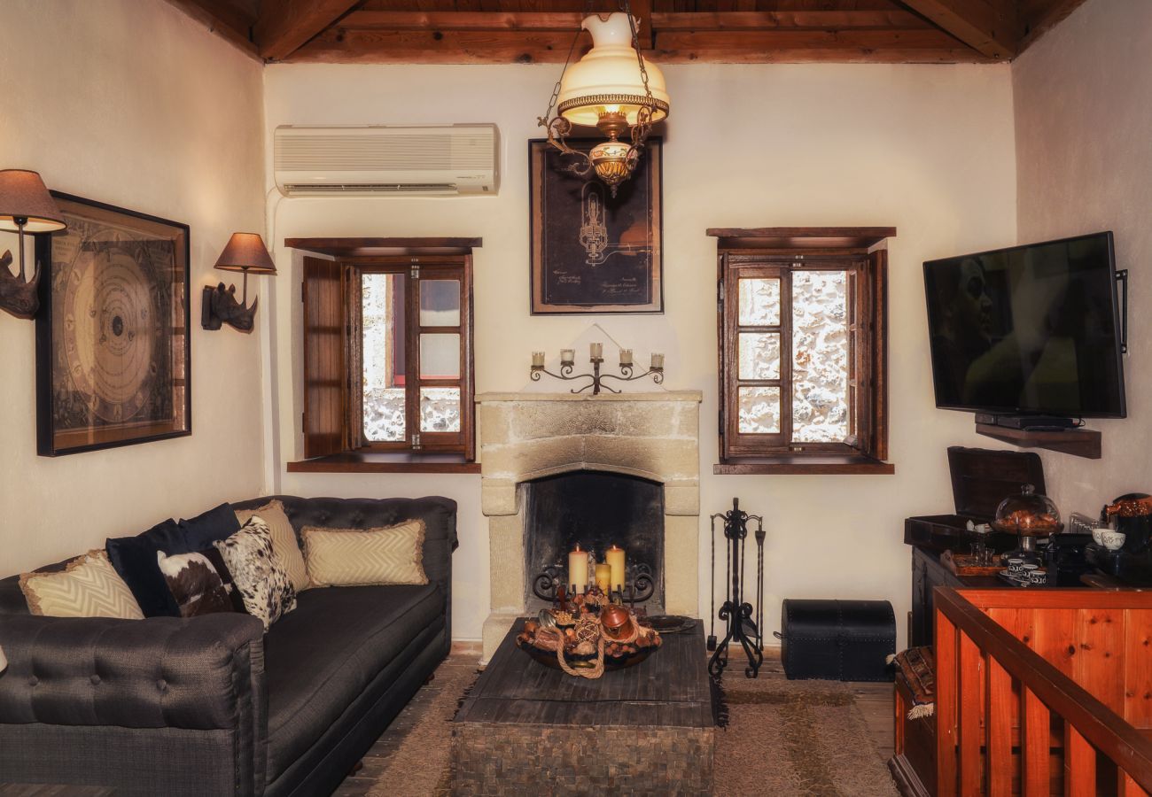 Terraced House in Monemvasia - Casa Felicia, the Castle Mansion Experience 