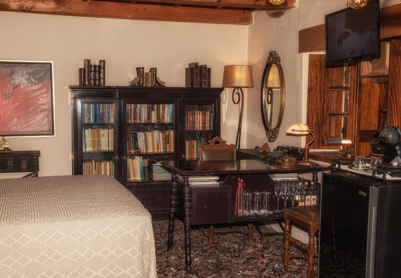 Terraced House in Monemvasia - Casa Felicia, the Castle Mansion Experience 