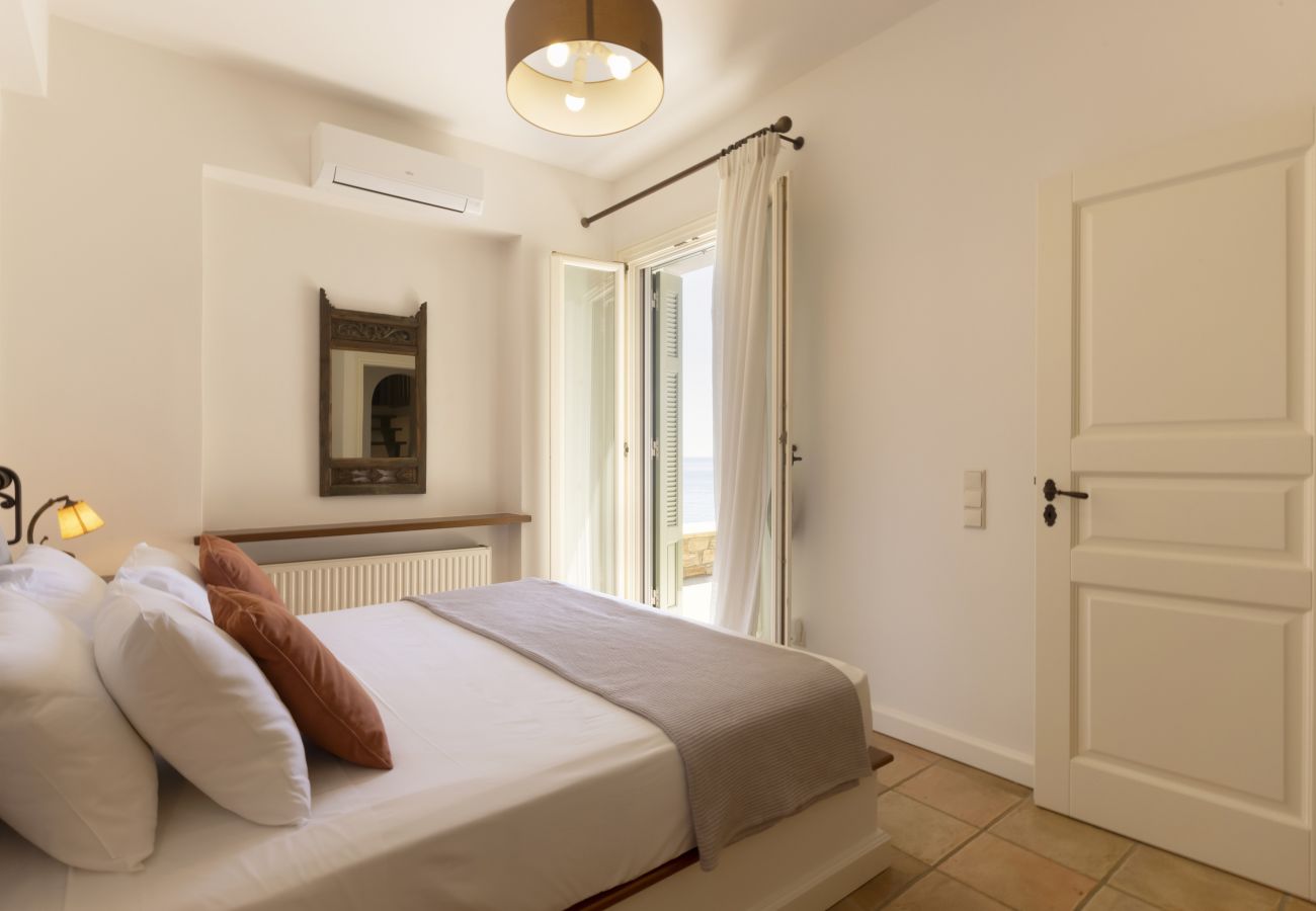 Villa in Andros - Seaview Beach Retreat in Andros