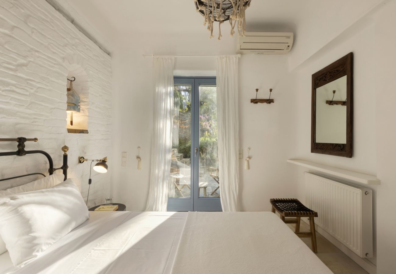 Villa in Andros - Andros Seaside Luxury Escape