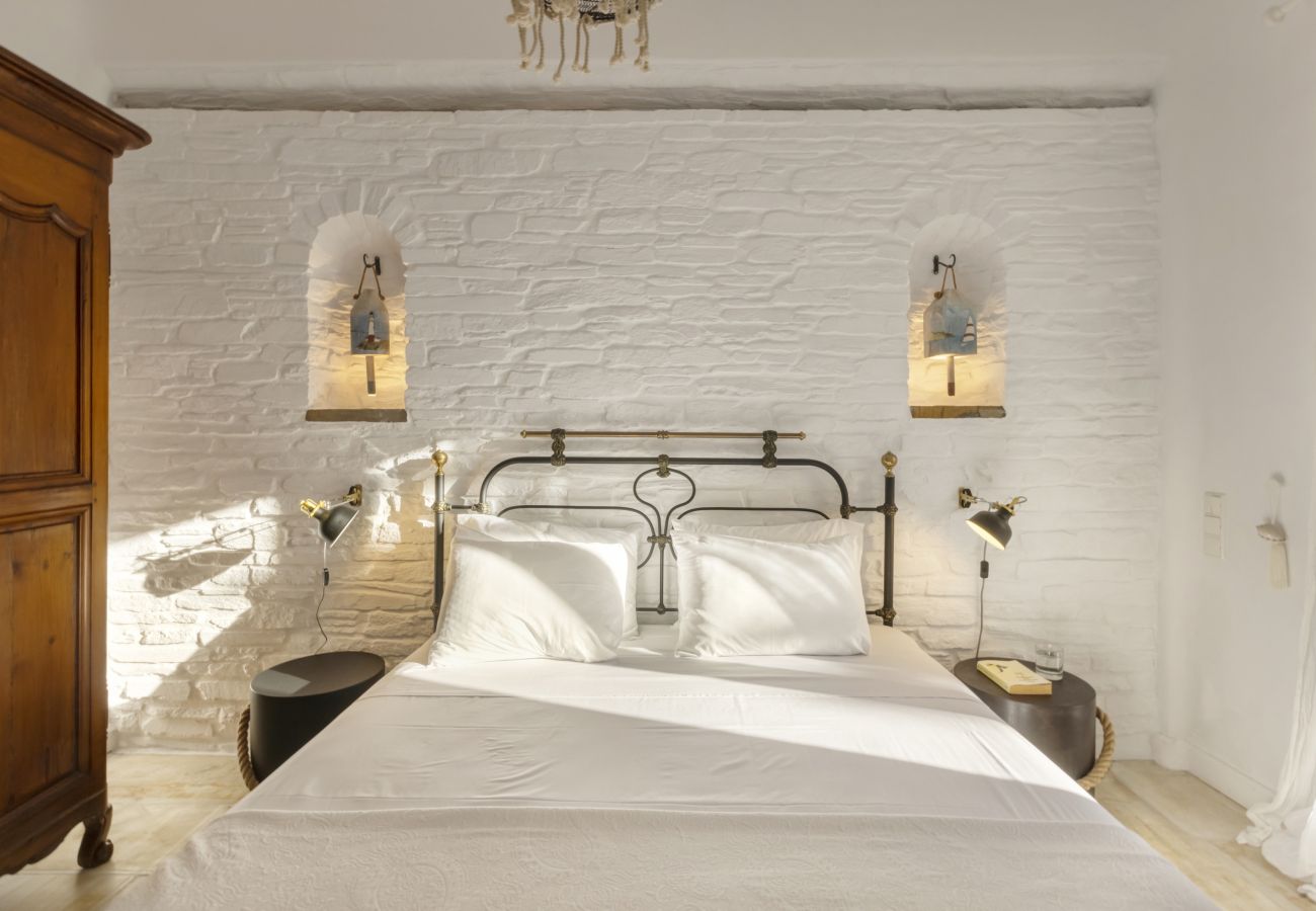 Villa in Andros - Andros Seaside Luxury Escape