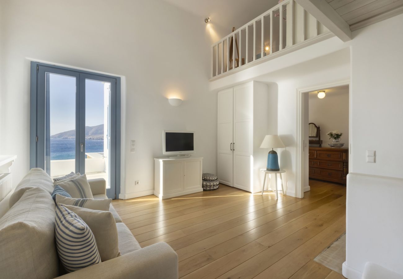 Villa in Andros - Andros Seaside Luxury Escape