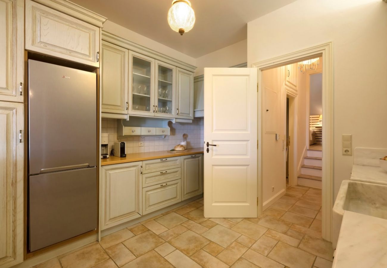 Villa in Andros - Rock Coastal House with Sea Views