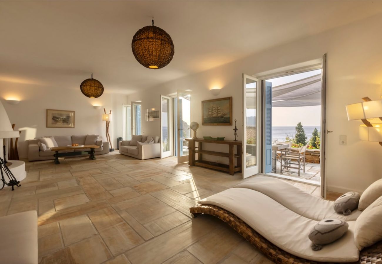 Villa in Andros - Aegean Breeze House