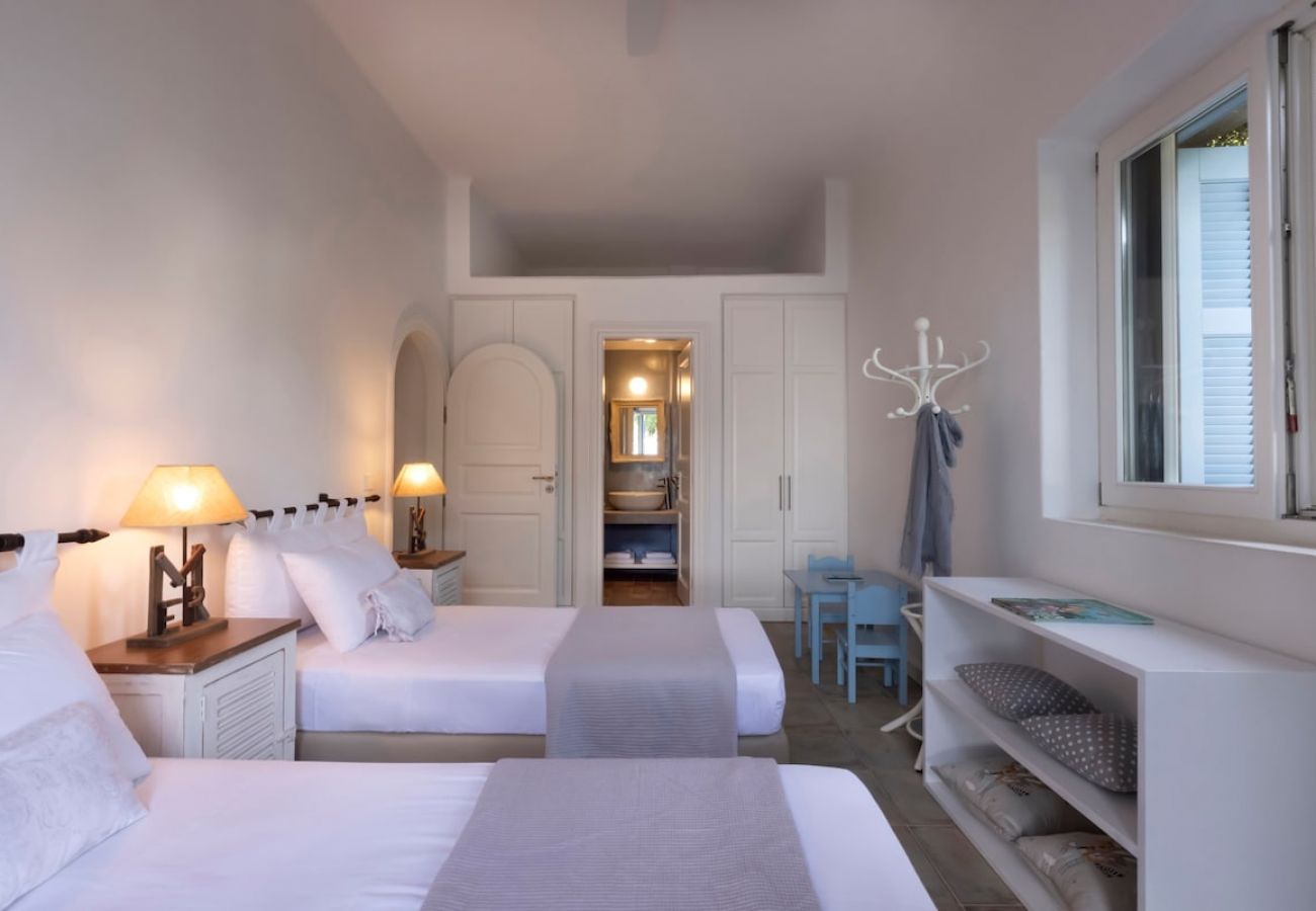 Villa in Andros - Aegean Breeze House