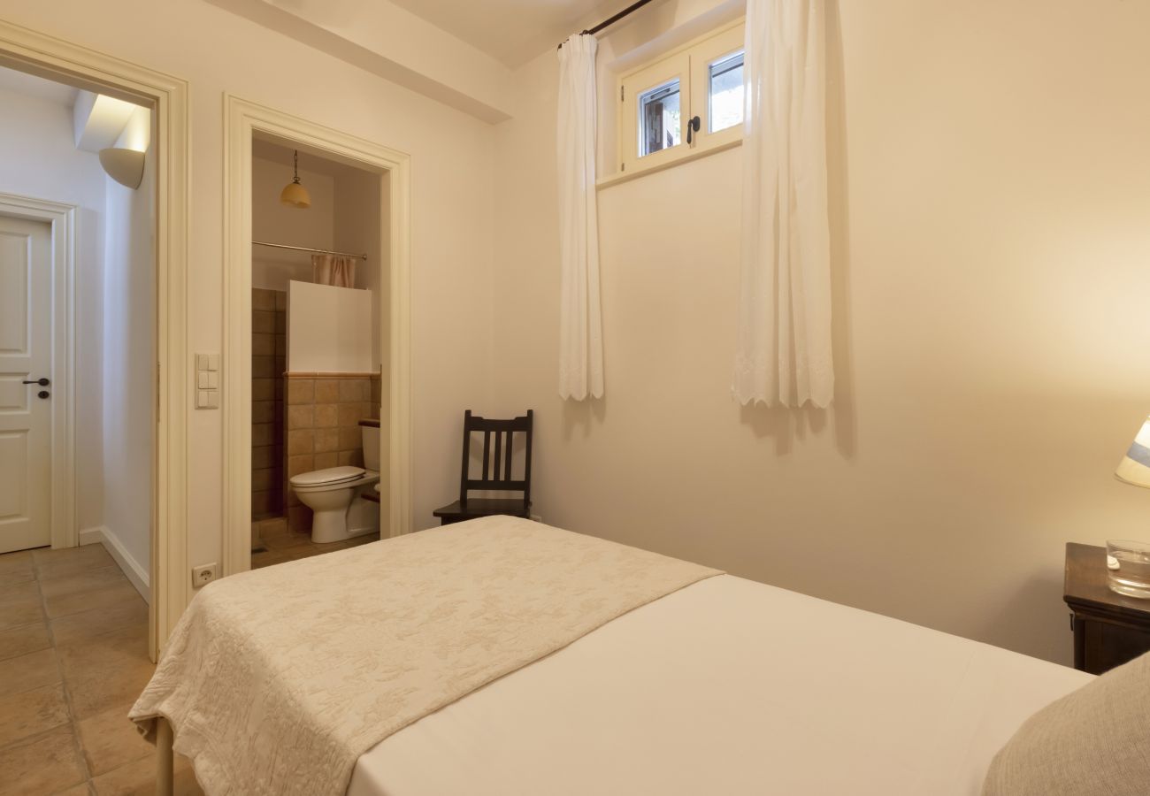 Villa in Andros - Exclusive Beach House