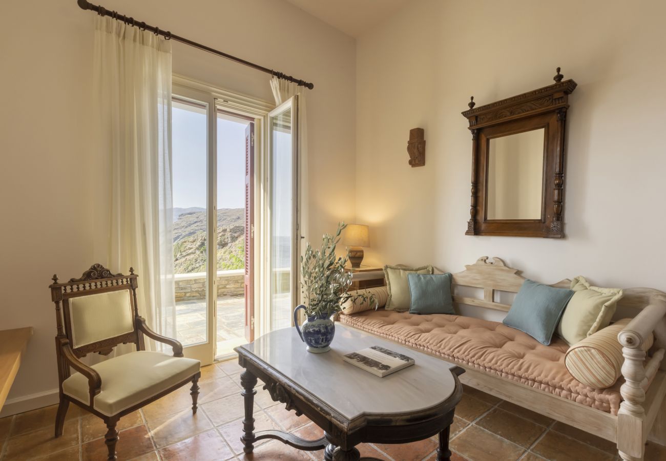 Villa in Andros - Exclusive Beach House