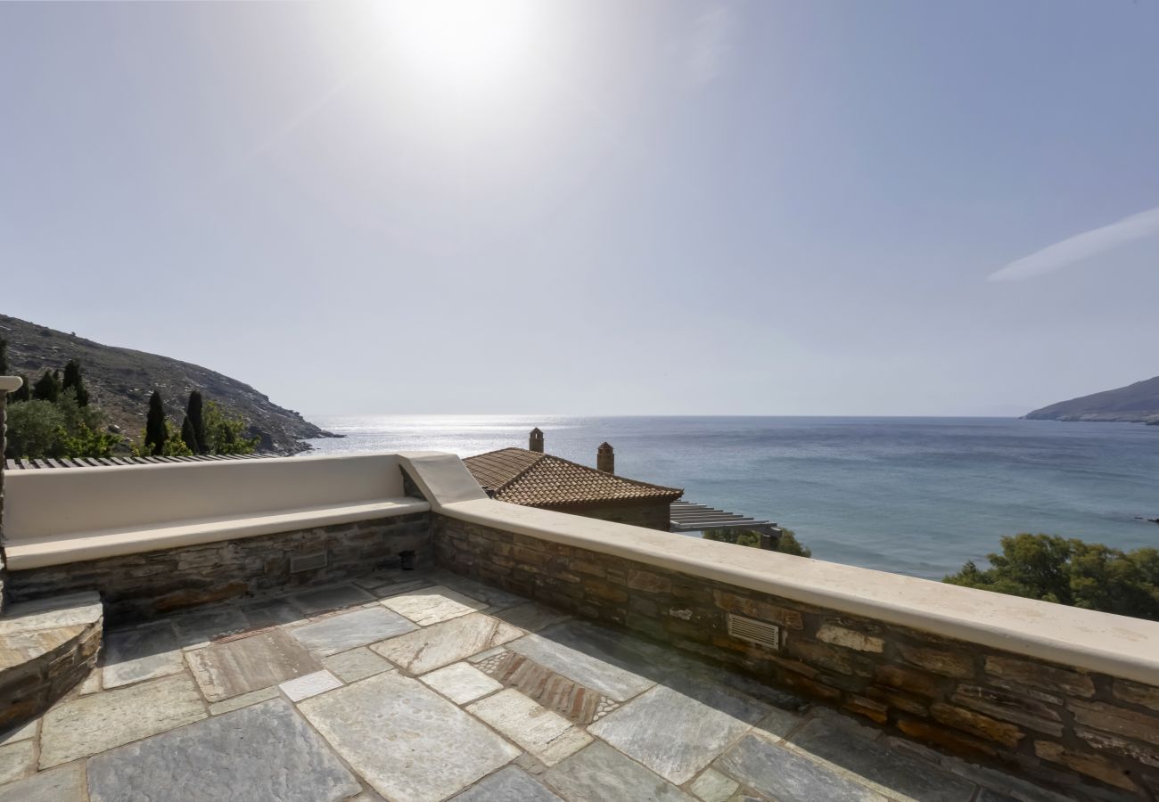 Villa in Andros - Exclusive Beach House