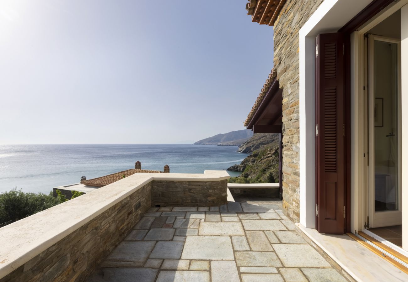 Villa in Andros - Exclusive Beach House