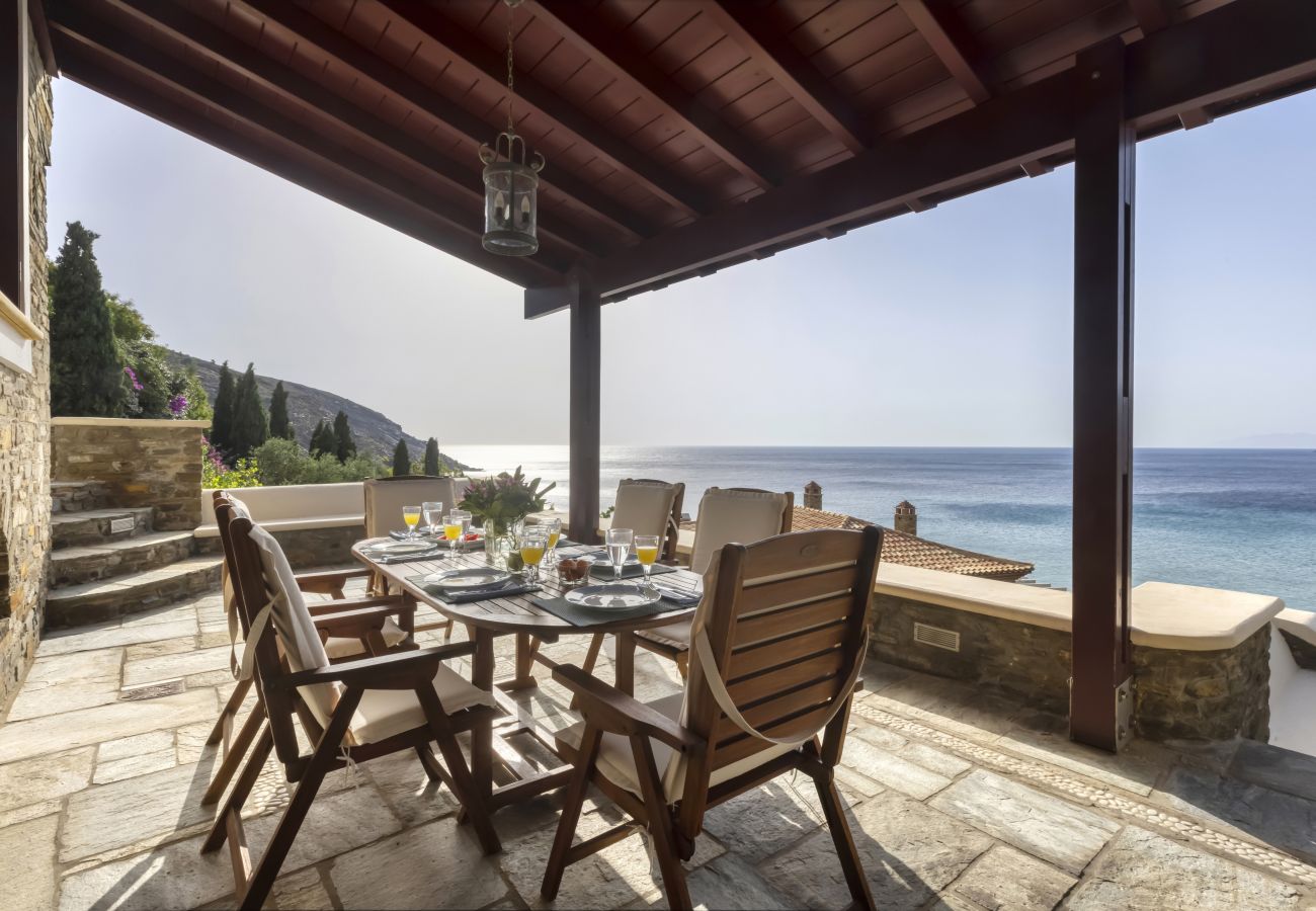 Villa in Andros - Exclusive Beach House
