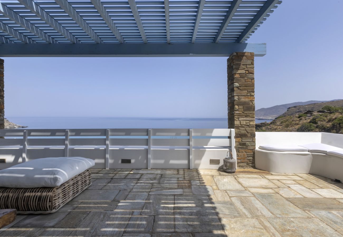 Villa in Andros - Exclusive Pool Escape in Andros