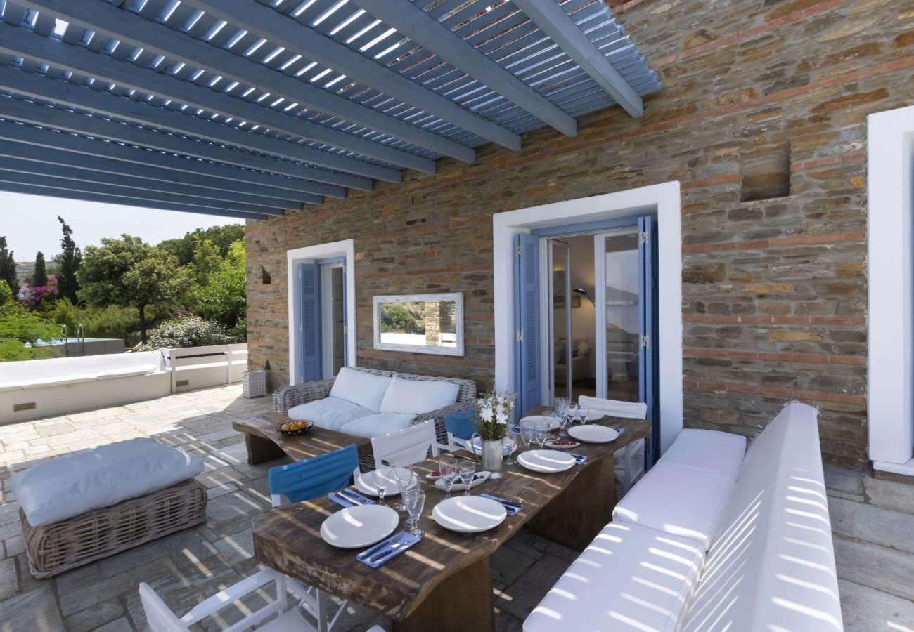 Villa in Andros - Exclusive Pool Escape in Andros