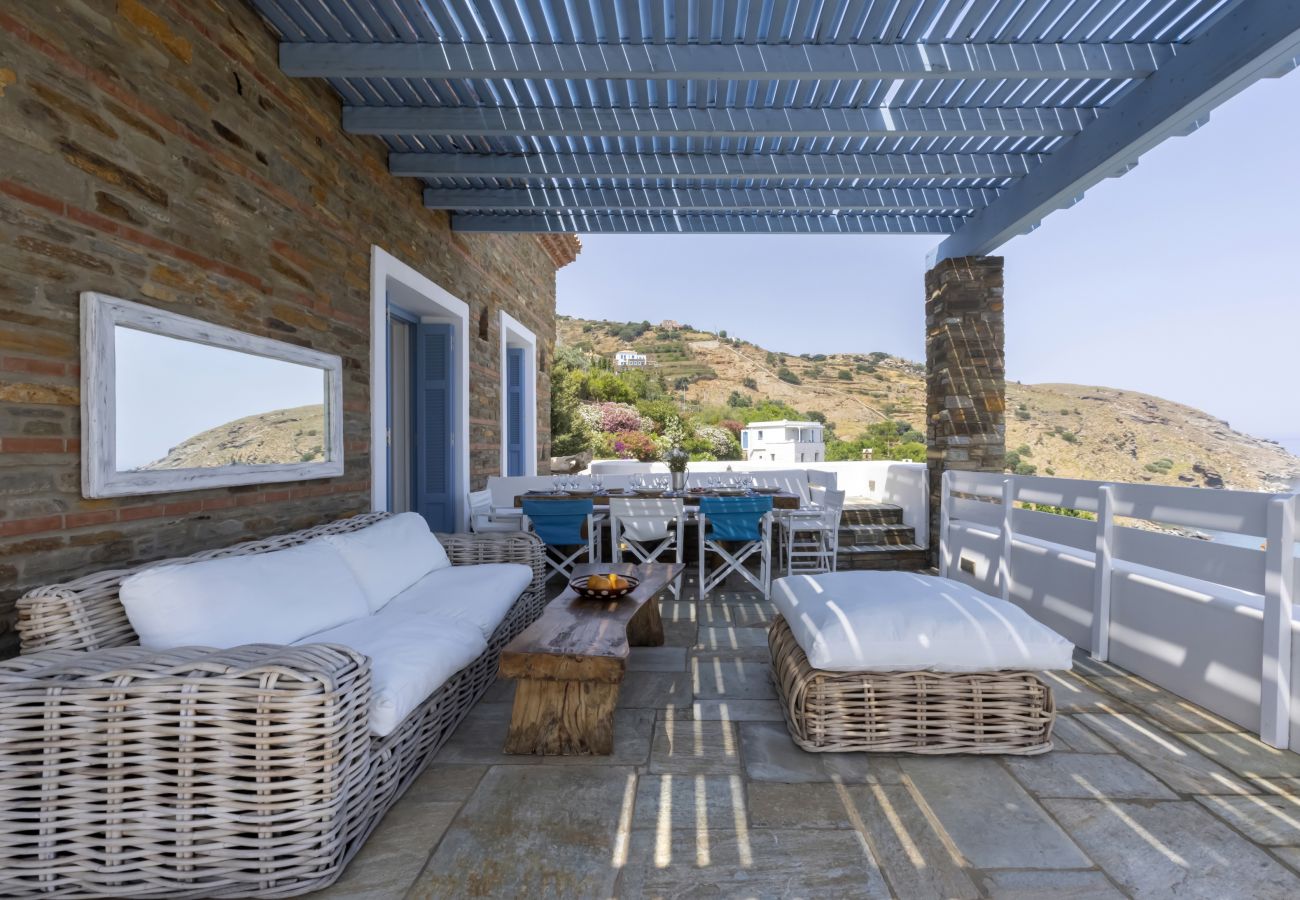 Villa in Andros - Exclusive Pool Escape in Andros
