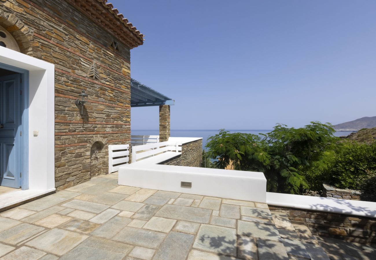 Villa in Andros - Exclusive Pool Escape in Andros