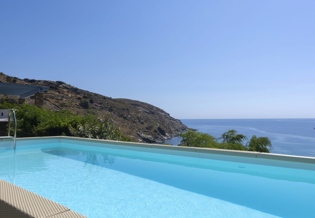 Villa in Andros - Exclusive Pool Escape in Andros