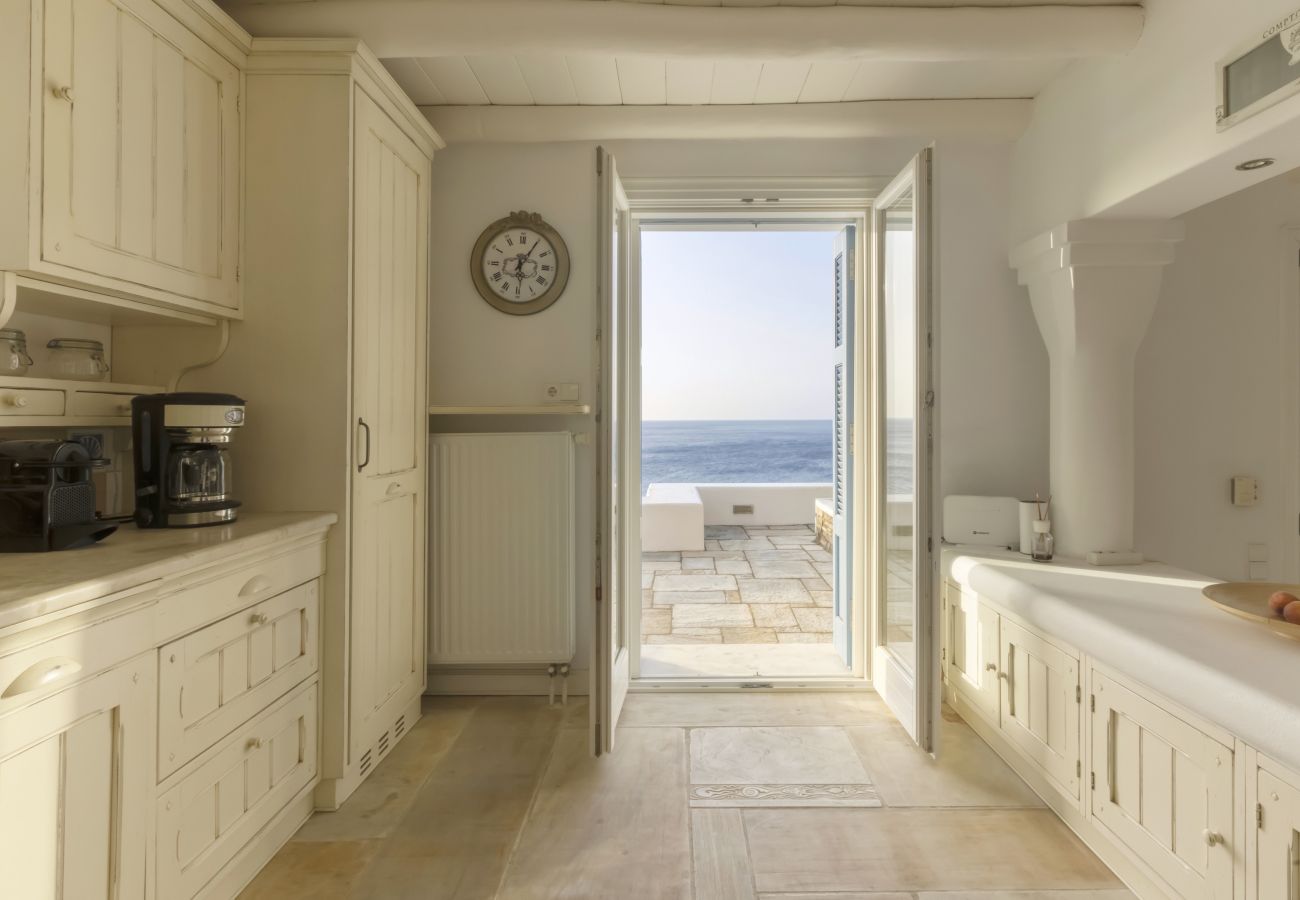 Villa in Andros - Exclusive Pool Escape in Andros