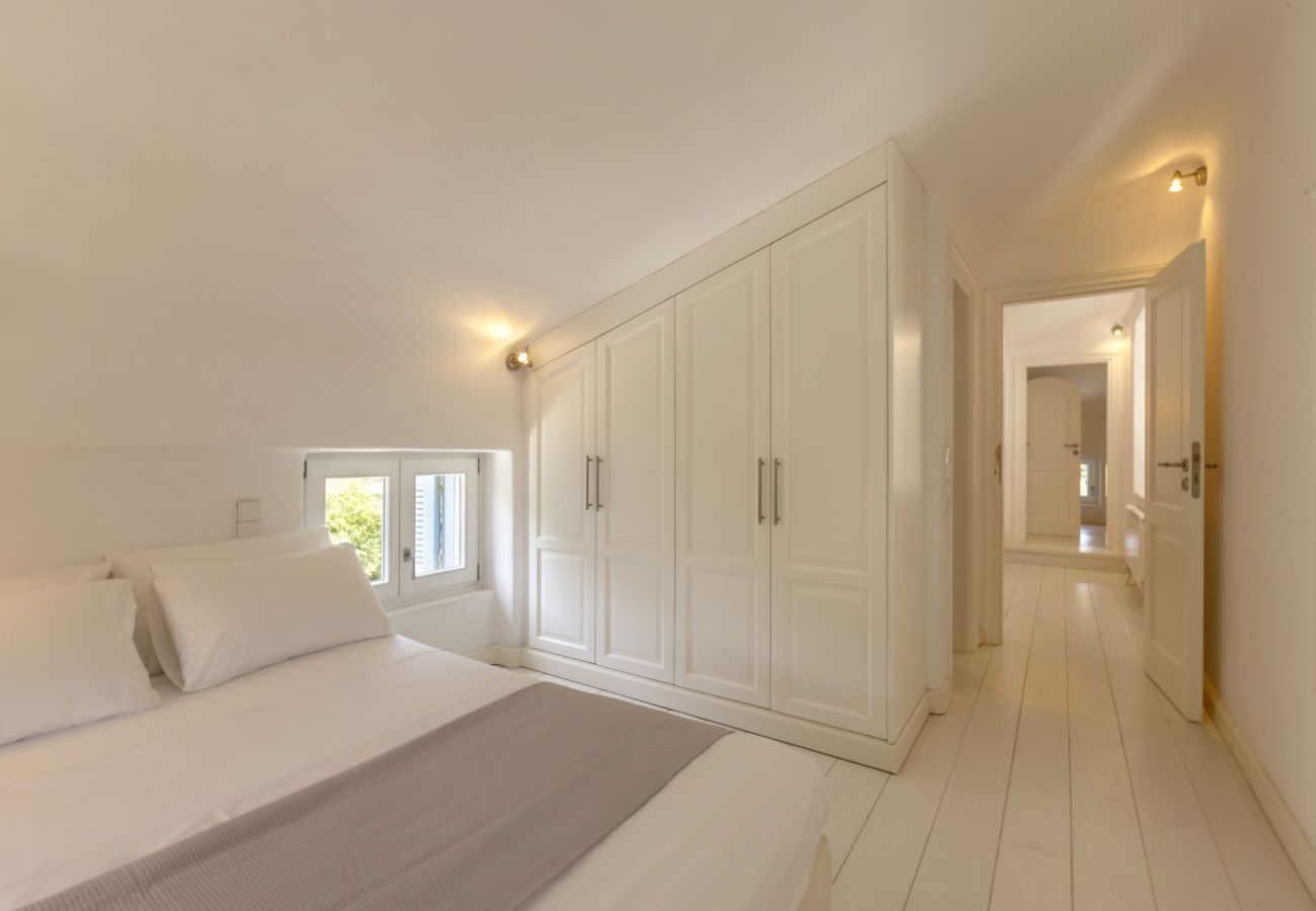 Villa in Andros - Exclusive Pool Escape in Andros