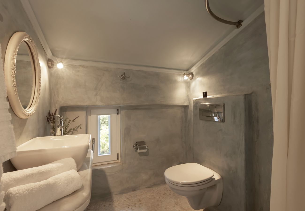 Villa in Andros - Exclusive Pool Escape in Andros