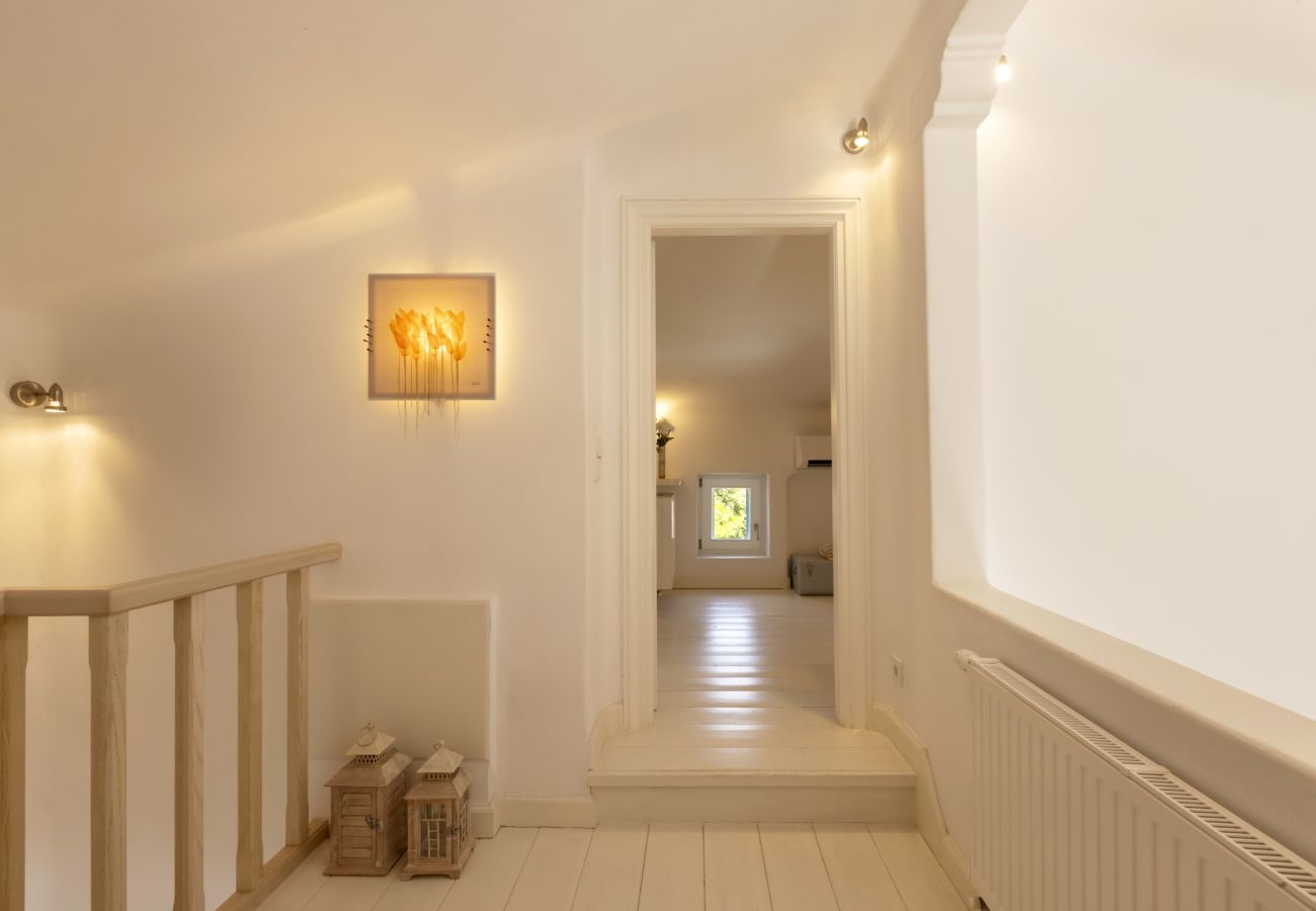 Villa in Andros - Exclusive Pool Escape in Andros