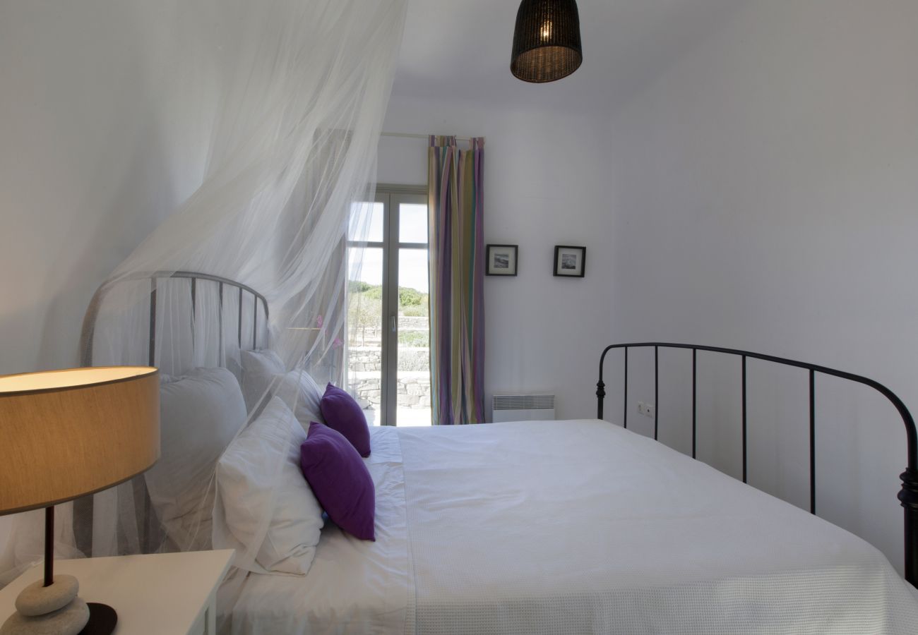 Villa in Santa Maria - Idyllic Holiday Villa - Views, Garden, nr Beach 