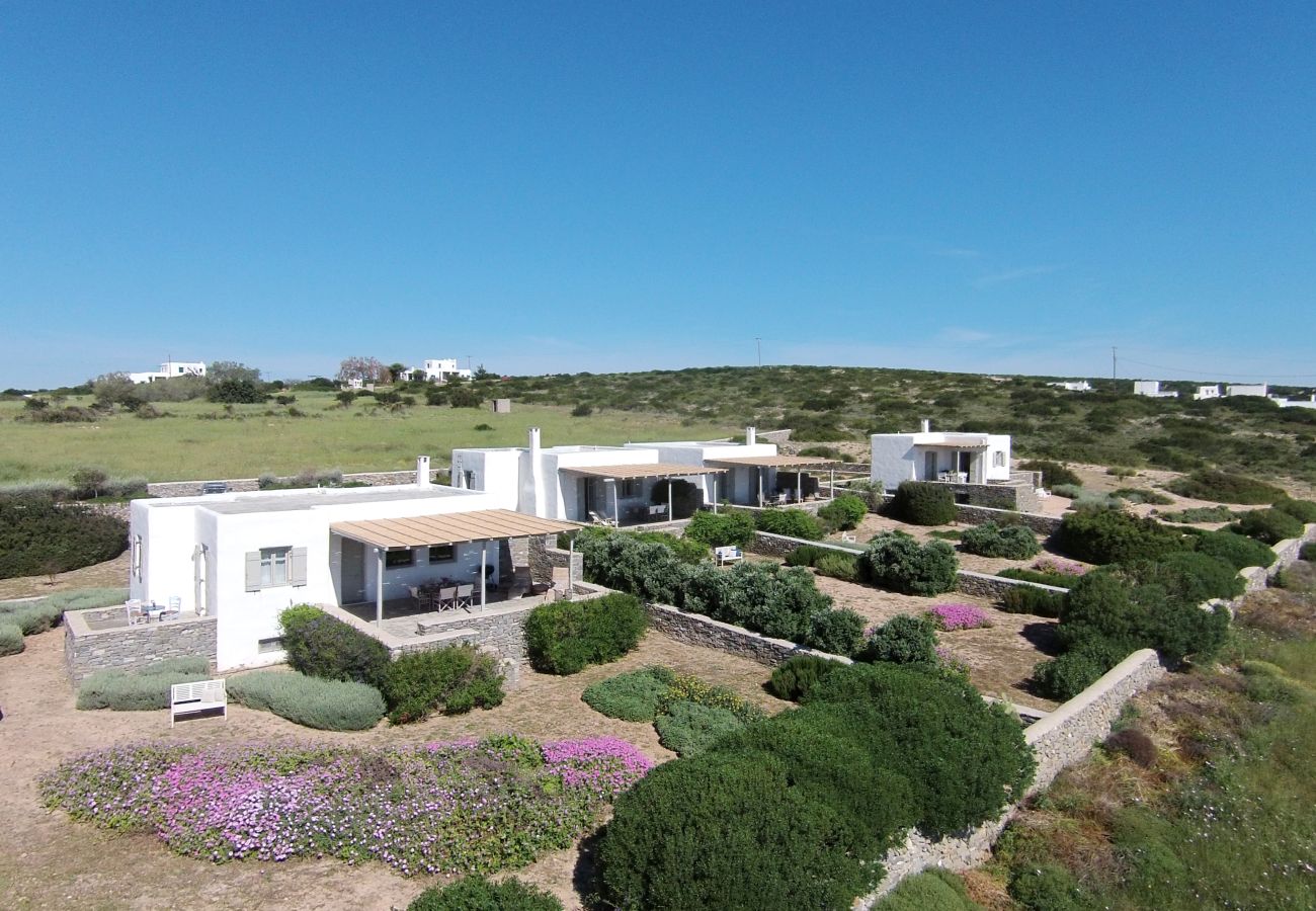 Villa in Santa Maria - Idyllic Holiday Villa - Views, Garden, nr Beach 