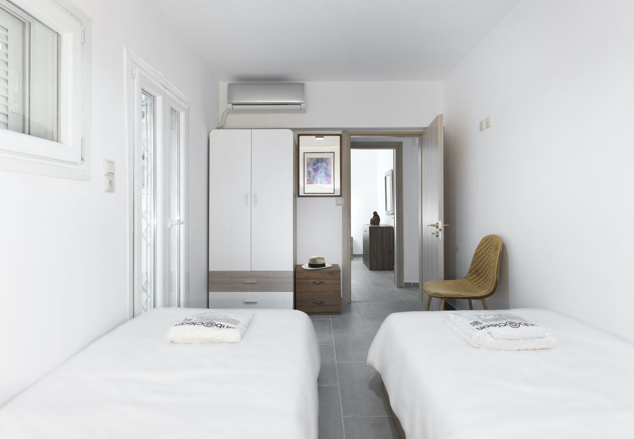 Apartment in Athens - 2BR  next to the National Gallery & chic Kolonaki 