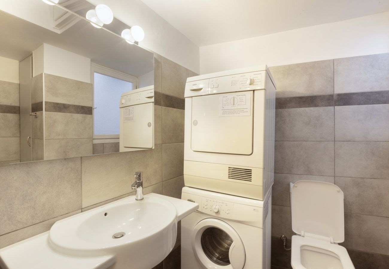 Apartment in Athens - Prime Location 2 BR APT next to the Acropolis 