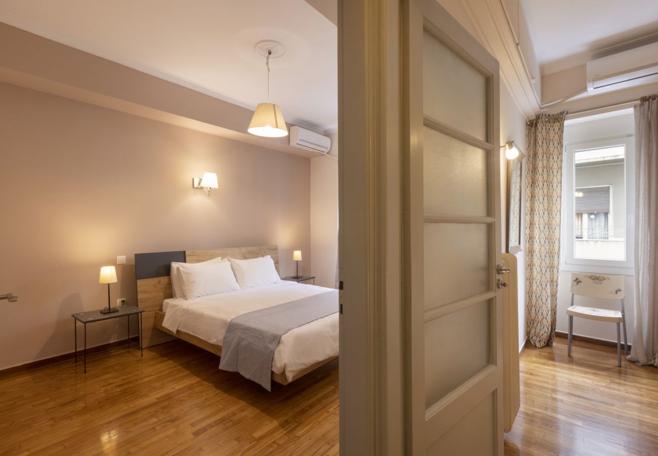 Apartment in Athens - Prime Location 2 BR APT next to the Acropolis 