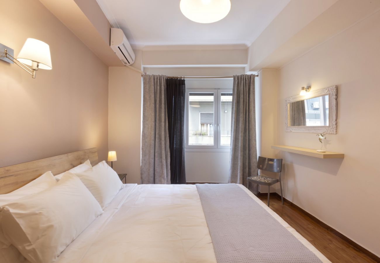 Apartment in Athens - Prime Location 2 BR APT next to the Acropolis 