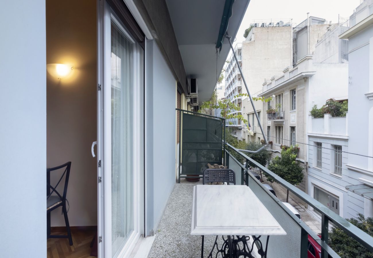 Apartment in Athens - Prime Location 2 BR APT next to the Acropolis 